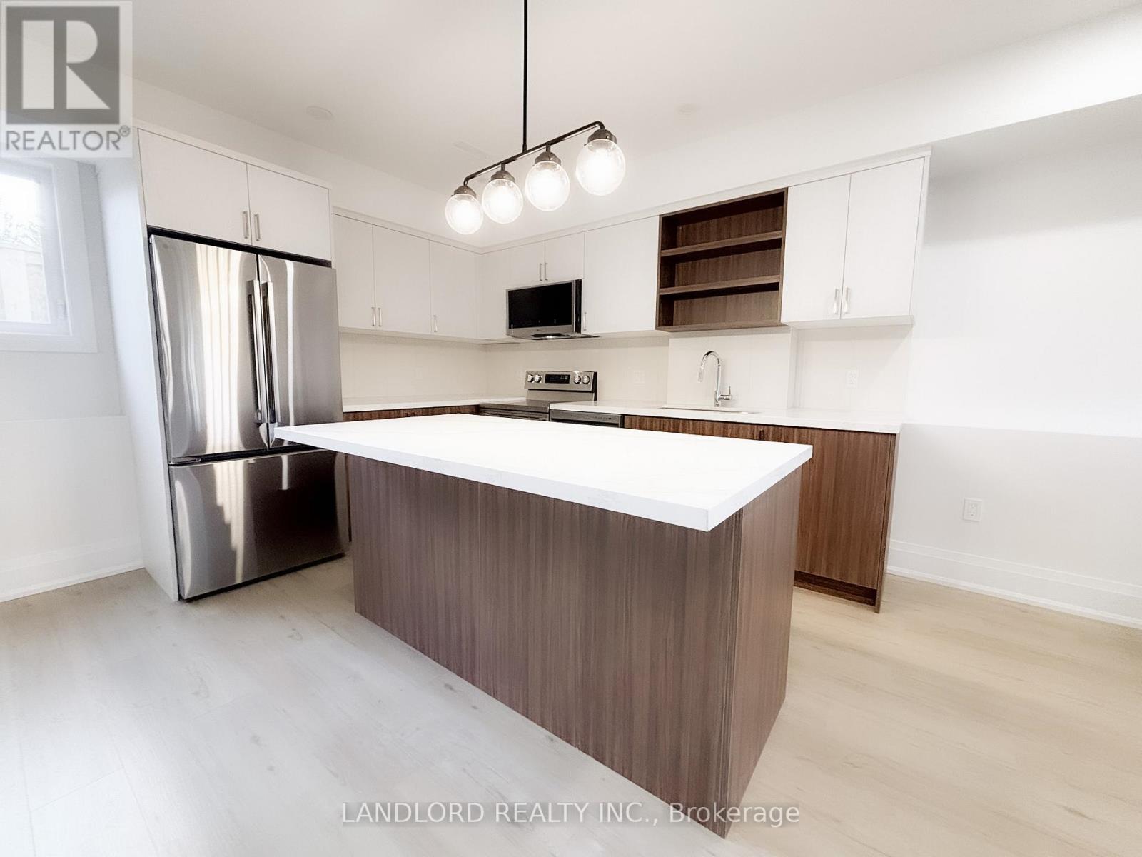 Garden - 104 Frankdale Avenue, Toronto, Ontario  M4J 4A3 - Photo 2 - E13524500