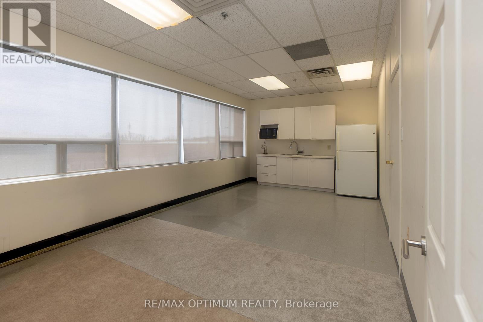 213 - 50 Steeles Avenue E, Milton, Ontario  L9T 4W9 - Photo 13 - W13537776