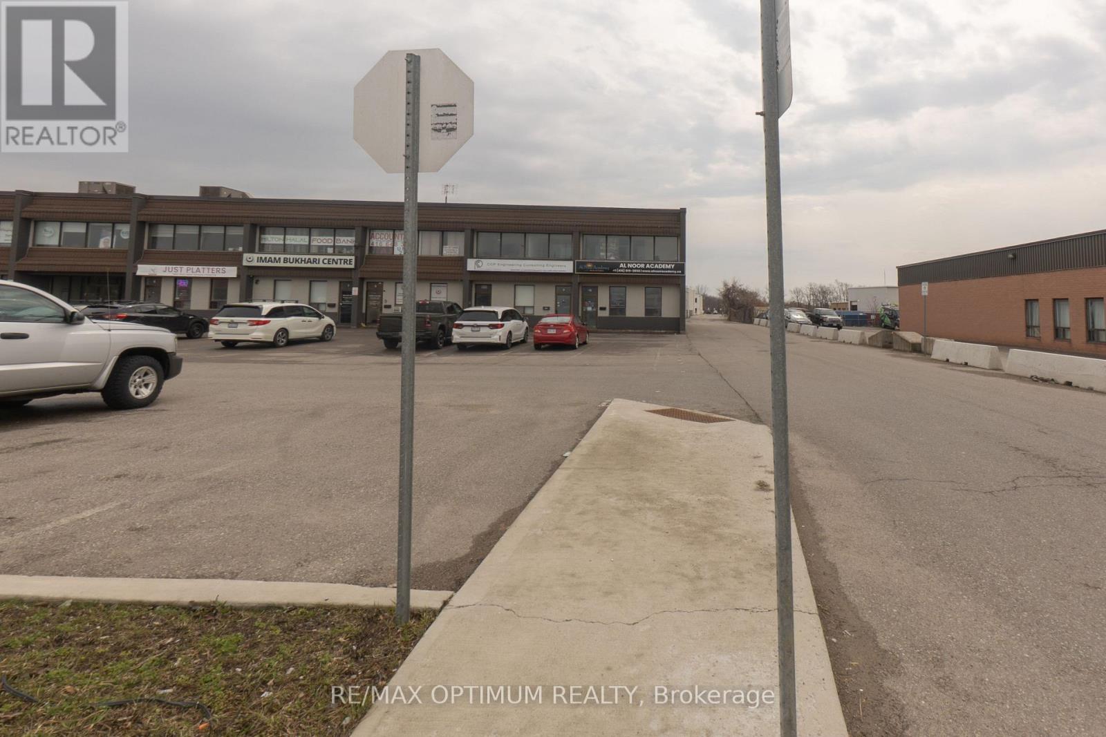 213 - 50 Steeles Avenue E, Milton, Ontario  L9T 4W9 - Photo 5 - W13537776
