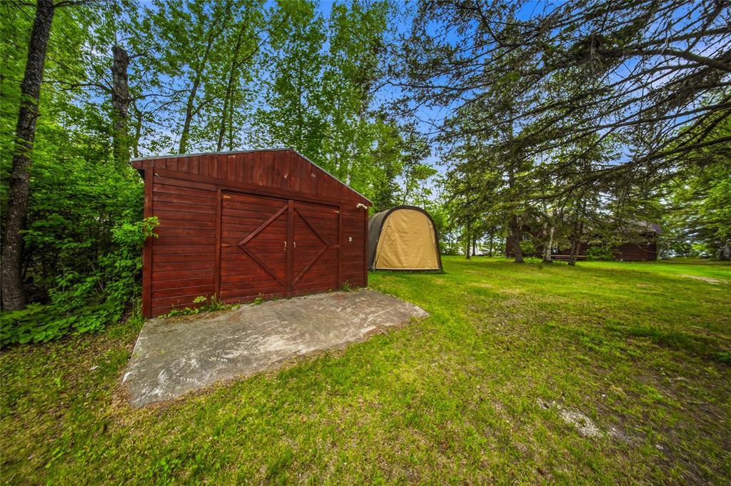 2 East Shore Road, Moose Lake, Manitoba R0A 2J0 - Photo 27 - 202612881