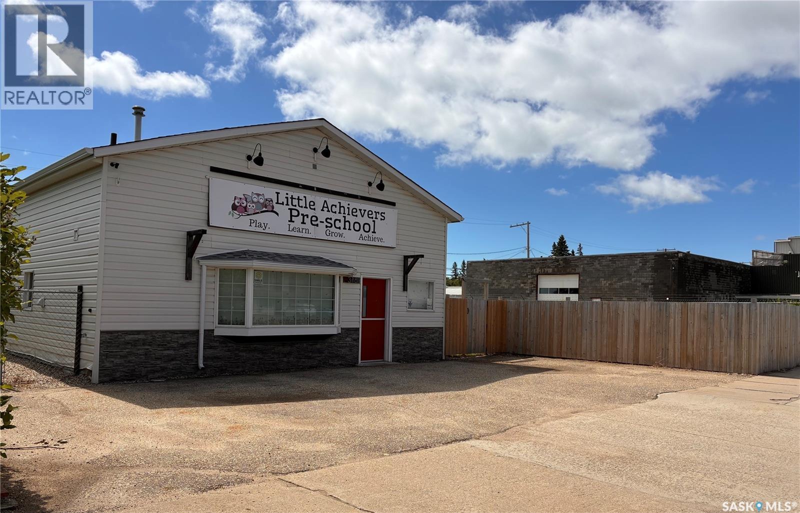 314-316 1st Avenue E, Nipawin, Saskatchewan  S0E 1E0 - Photo 2 - SK041705