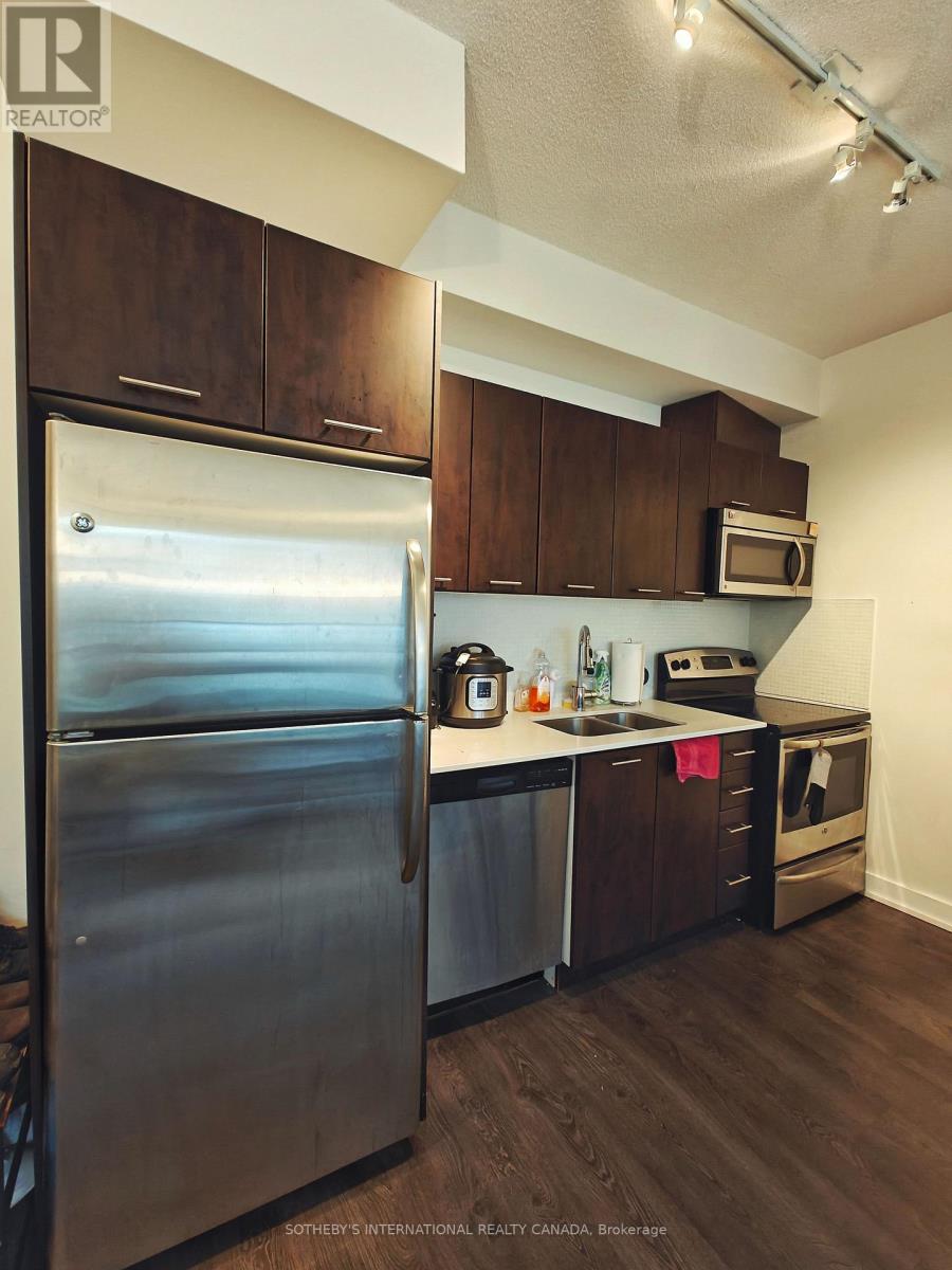 902 - 20 Bruyeres Mews, Toronto, Ontario  M5V 0G8 - Photo 6 - C13537220
