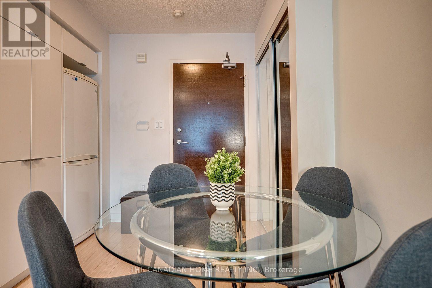 1605 - 21 Iceboat Terrace, Toronto, Ontario  M5V 4A9 - Photo 35 - C13537516