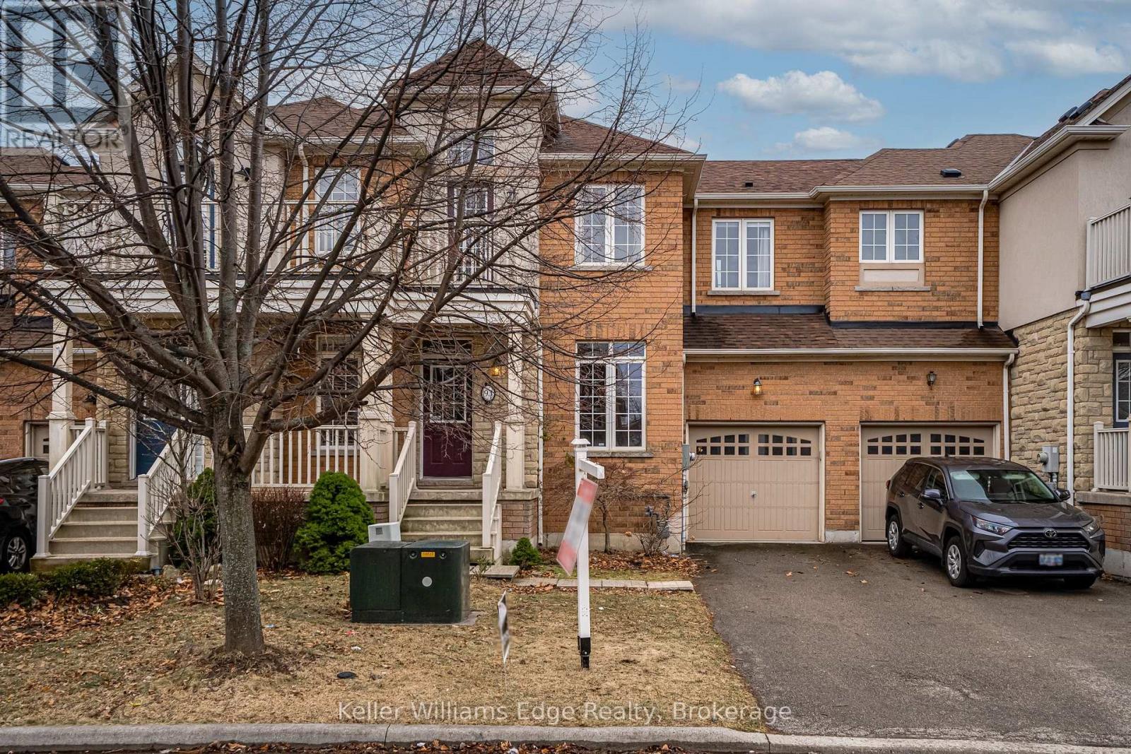 93 Glendarling Crescent, Hamilton, Ontario  L8E 0B1 - Photo 2 - X13538052