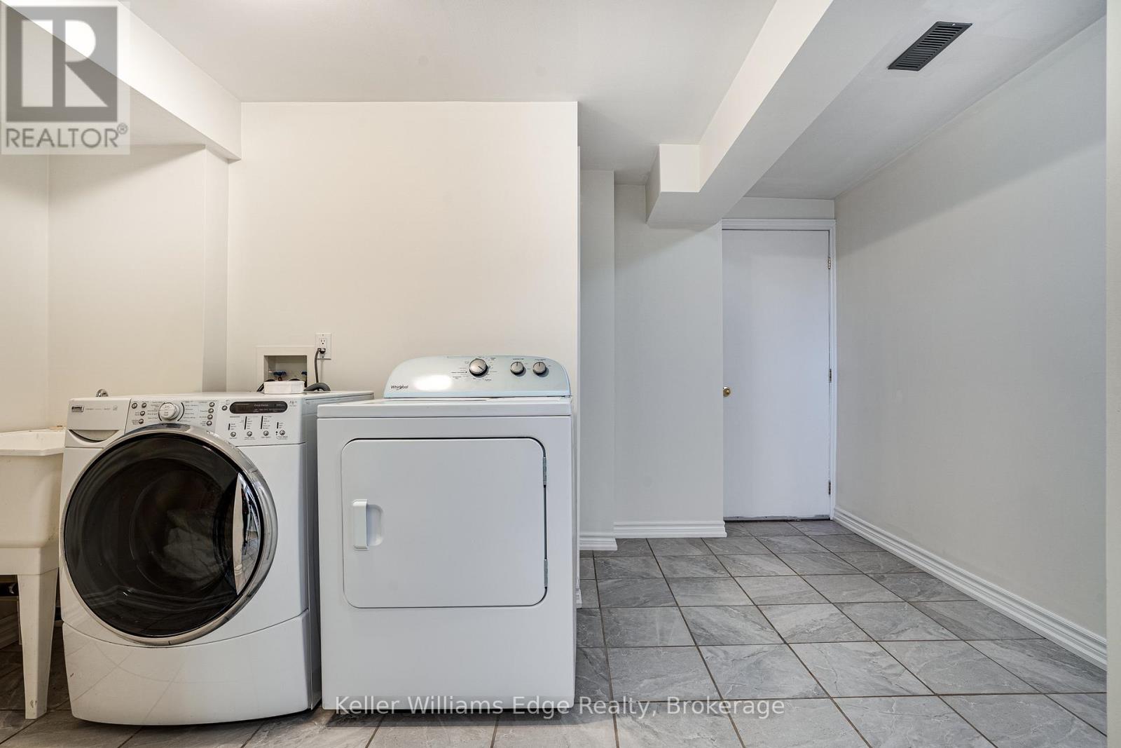 93 Glendarling Crescent, Hamilton, Ontario  L8E 0B1 - Photo 40 - X13538052