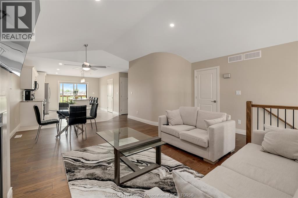 111 Kingsbridge Drive, Amherstburg, Ontario  N9V 0G3 - Photo 9 - 26016341