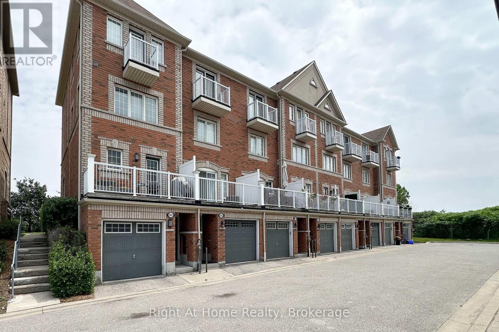 Unit 65 - 65 Cooperage Lane, Ajax, Ontario  L1S 0E8 - Photo 3 - E13537904