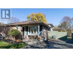 447 HARCOURT BOULEVARD, Oshawa, Ontario