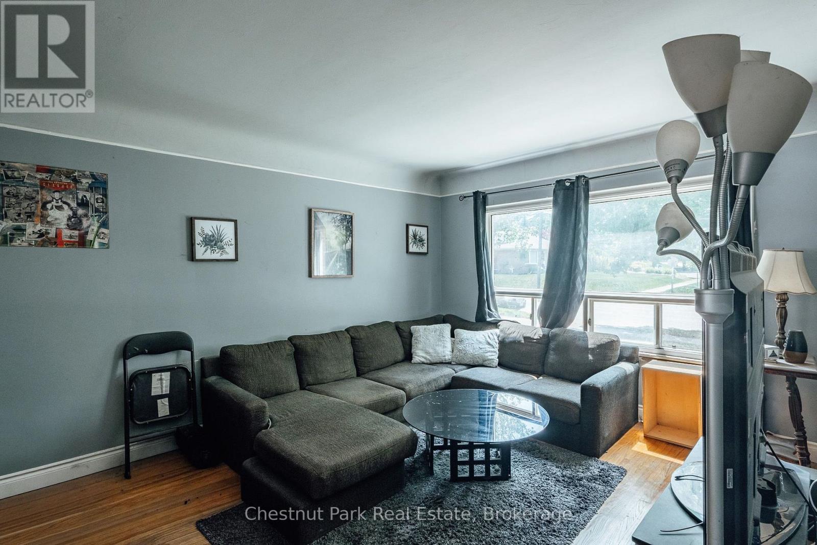 320 St Leger Street, Kitchener, Ontario  N2H 4M7 - Photo 13 - X13538054