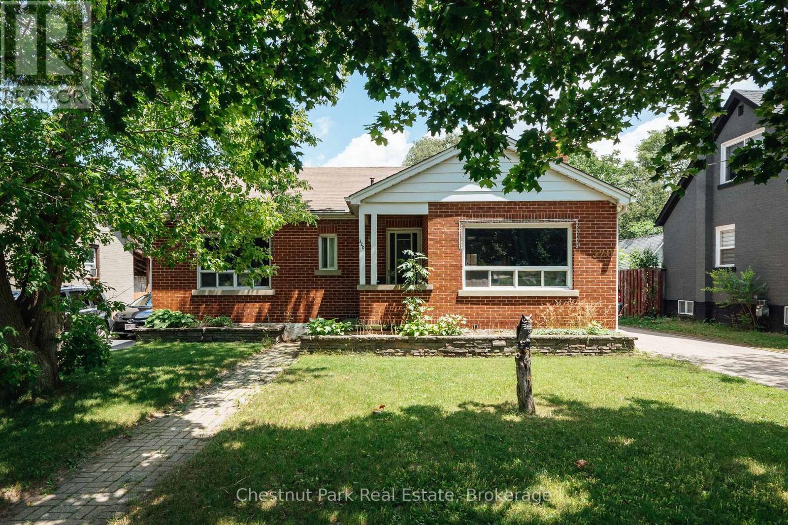320 St Leger Street, Kitchener, Ontario  N2H 4M7 - Photo 2 - X13538054