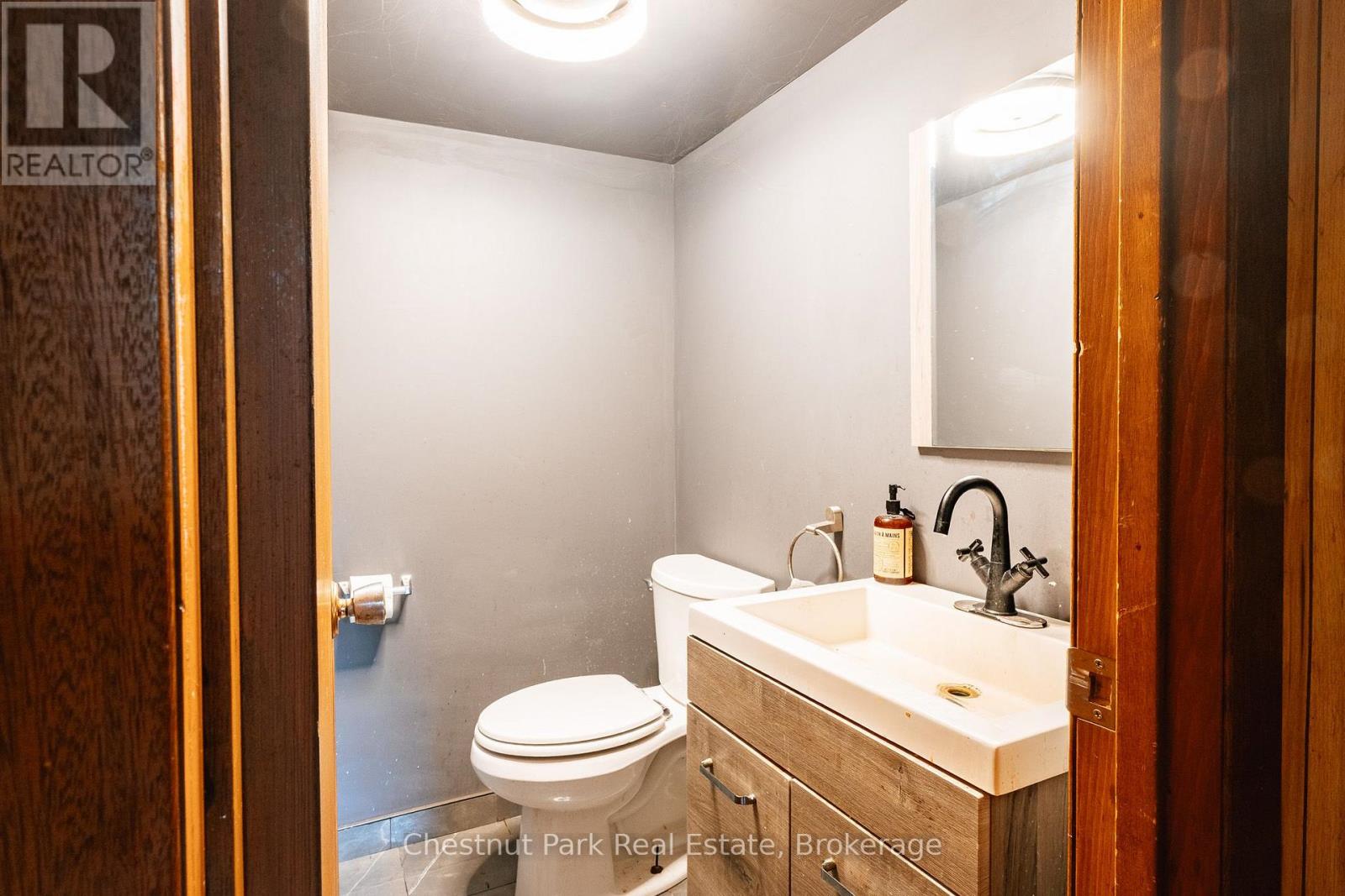 320 St Leger Street, Kitchener, Ontario  N2H 4M7 - Photo 25 - X13538054