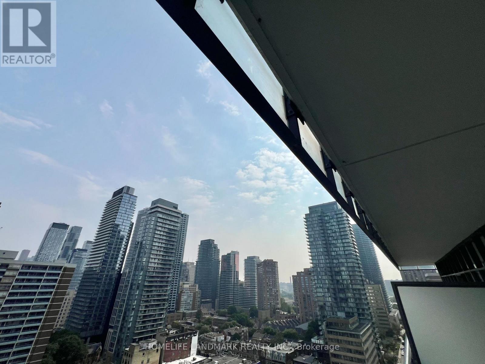 1604 - 33 CHARLES STREET E, Toronto, Ontario