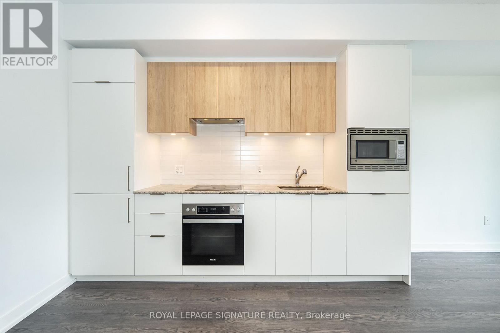 338 - 20 O'neill Road, Toronto, Ontario  M3C 0R2 - Photo 9 - C13537920