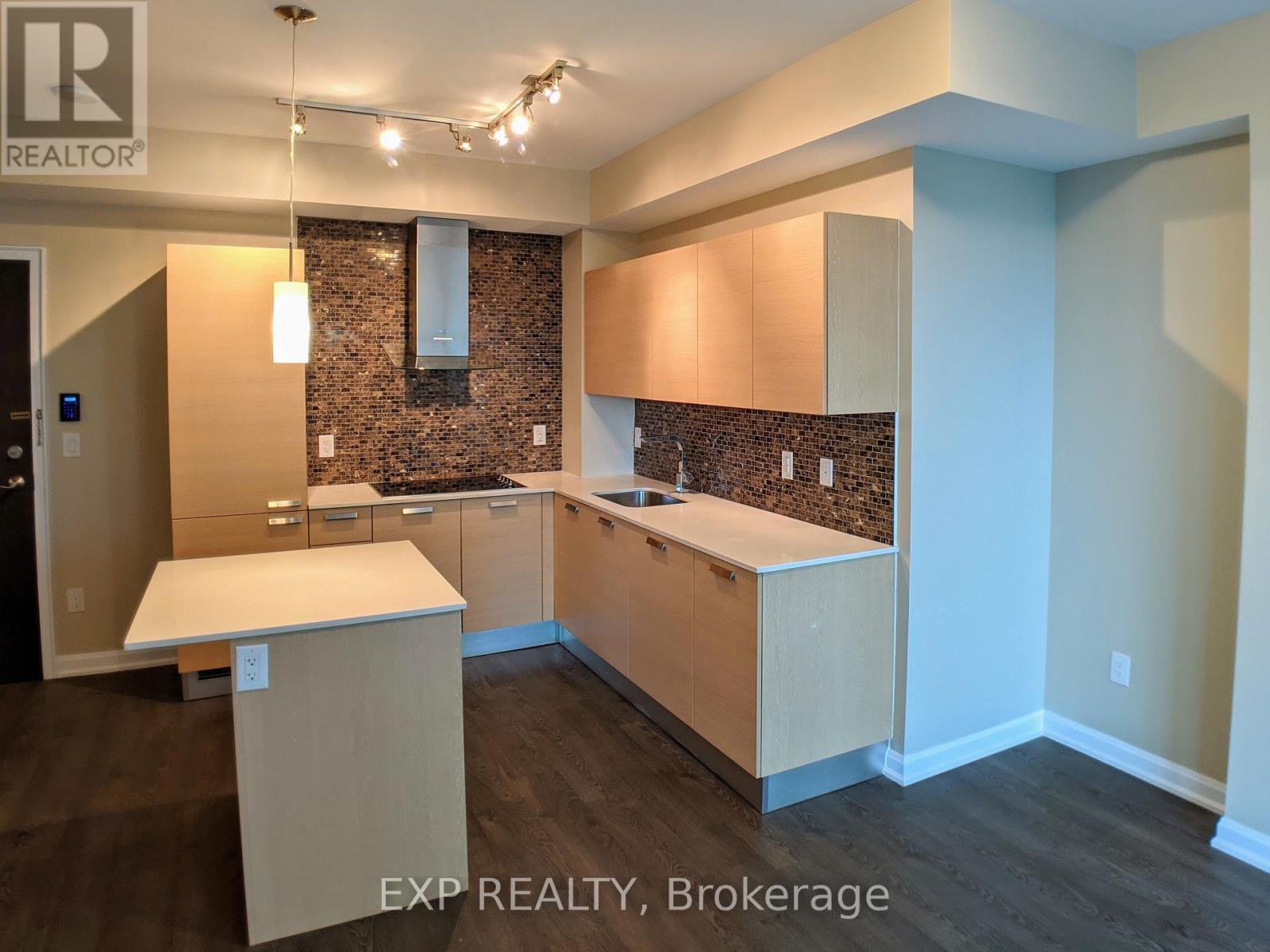 2501 - 9 Bogert Avenue, Toronto, Ontario  M2N 0H3 - Photo 2 - C13538008