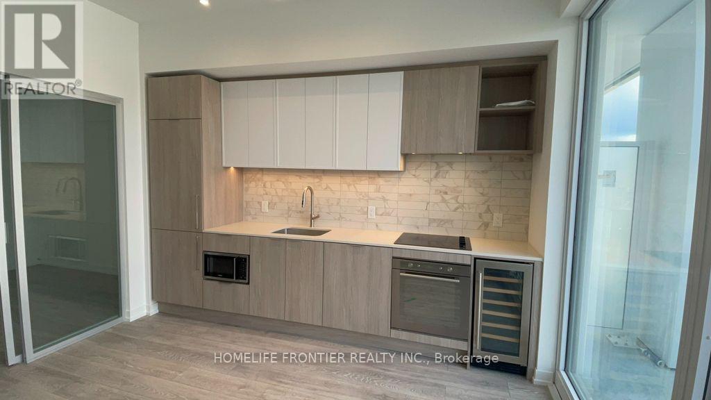 617 - 2020 Bathurst Street, Toronto, Ontario  M5P 0A6 - Photo 3 - C13538130