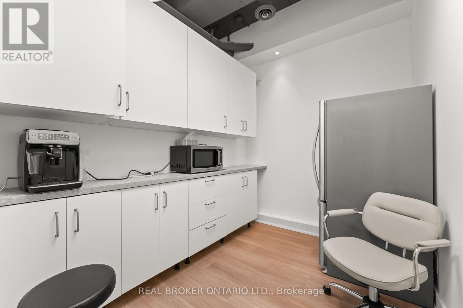 501 - 21 Camden Street, Toronto, Ontario M5V 1V2 - Photo 15 - C13538234