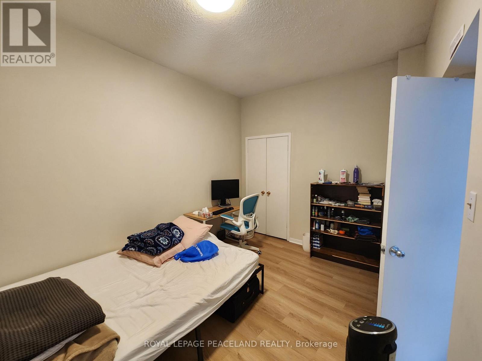 5 - 558 Spadina Crescent, Toronto, Ontario  M5S 2J9 - Photo 4 - C13538276