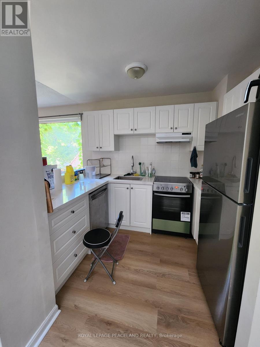 5 - 558 Spadina Crescent, Toronto, Ontario  M5S 2J9 - Photo 5 - C13538276