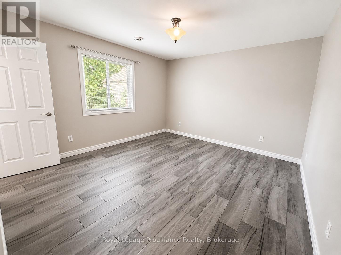 54 South John Street, Belleville, Ontario  K8N 3E3 - Photo 12 - X13537906