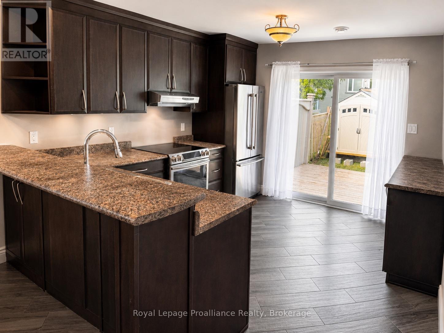 54 South John Street, Belleville, Ontario  K8N 3E3 - Photo 8 - X13537906