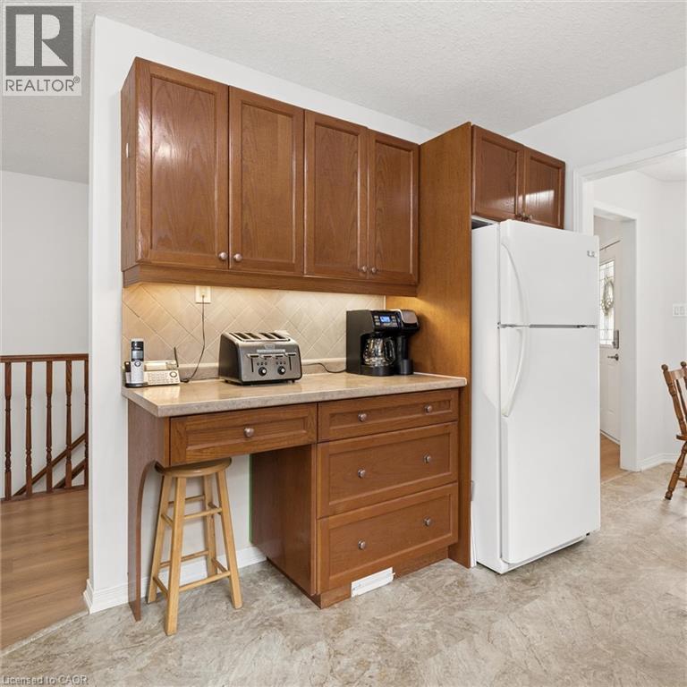 244 Fallowfield Drive, Kitchener, Ontario  N2C 2T7 - Photo 7 - 40846343