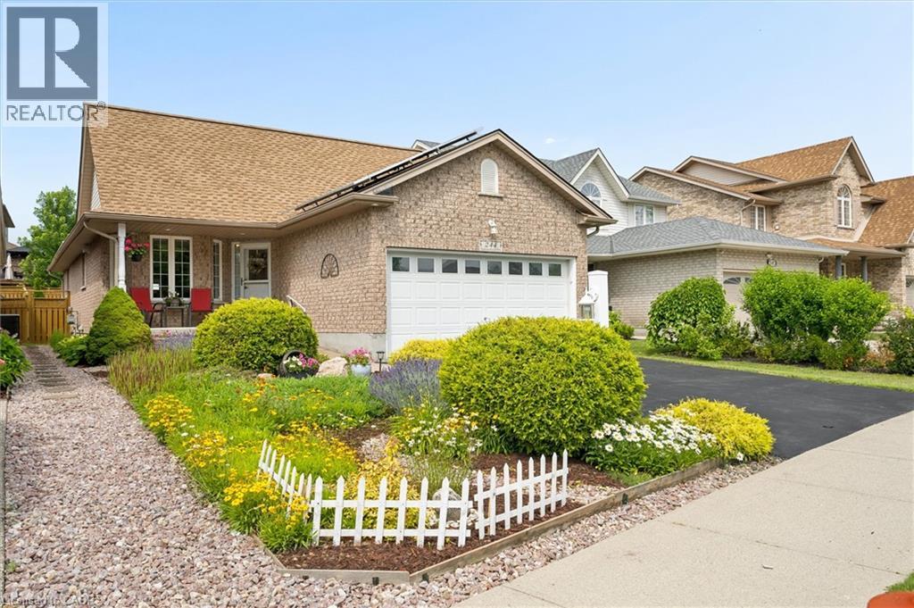 244 Fallowfield Drive, Kitchener, Ontario  N2C 2T7 - Photo 2 - 40846343