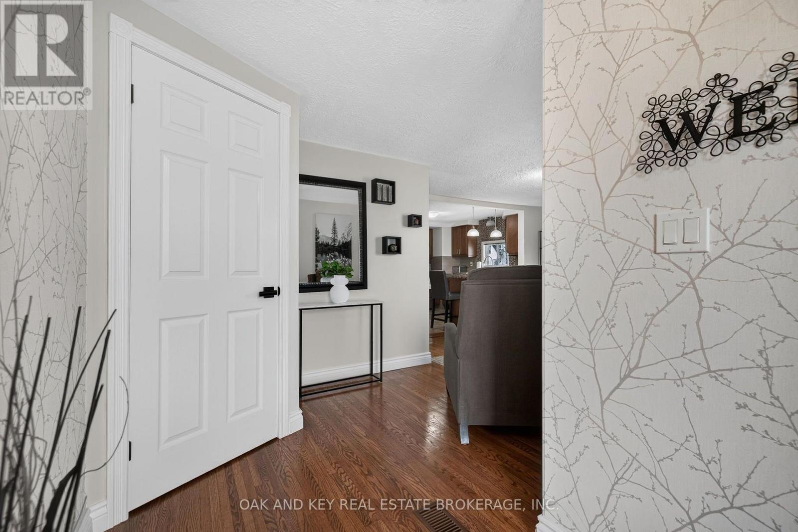 323 Clarke Road, London East, Ontario N5W 5G3 - Photo 5 - X13537902