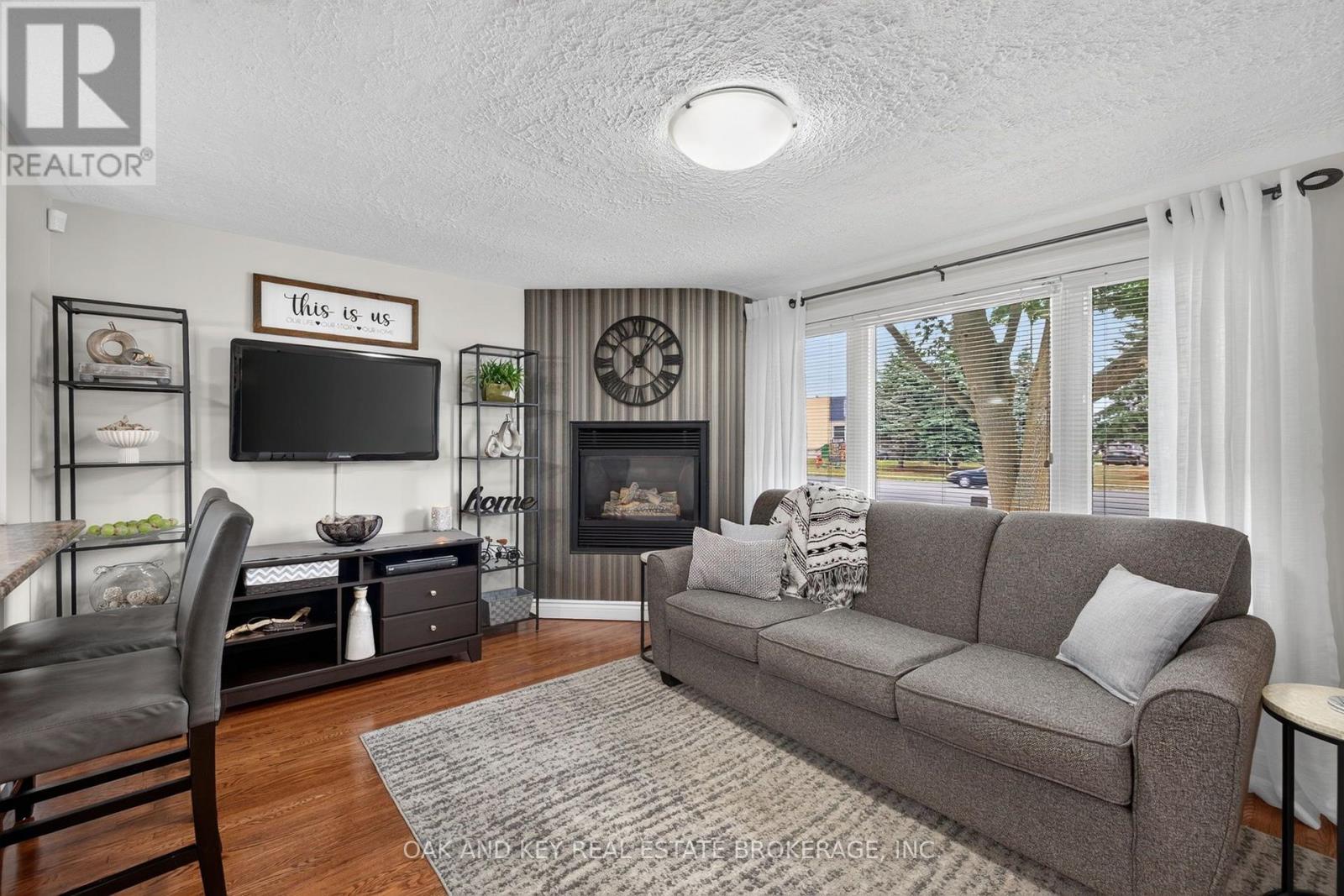 323 Clarke Road, London East, Ontario N5W 5G3 - Photo 6 - X13537902