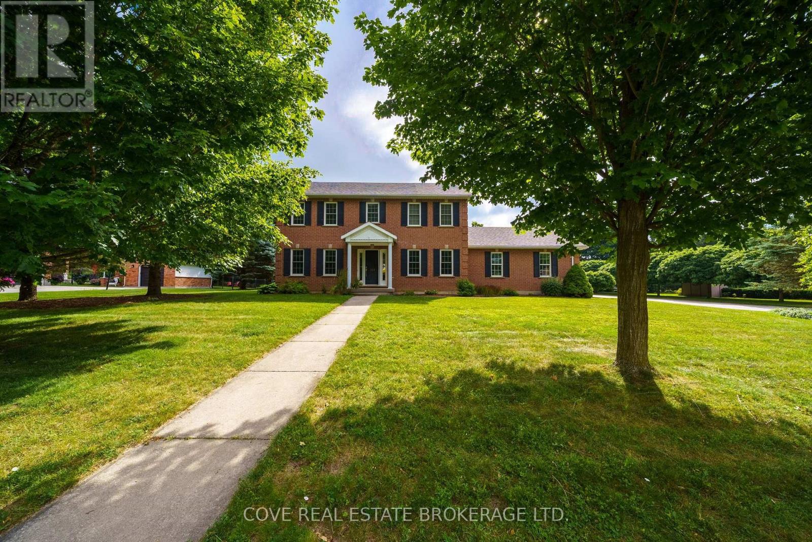 149 SALISBURY DRIVE, Middlesex Centre (Birr)