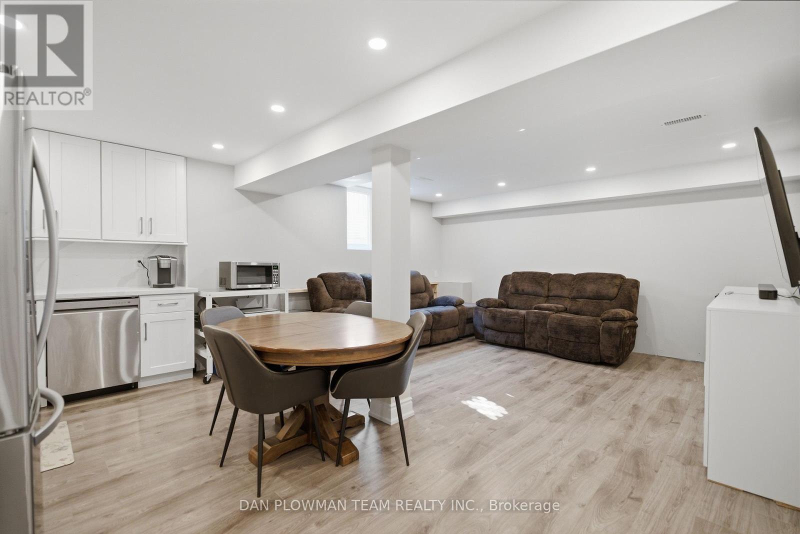 30 Weldon Street, Whitby, Ontario L1R 2T4 - Photo 33 - E13538006