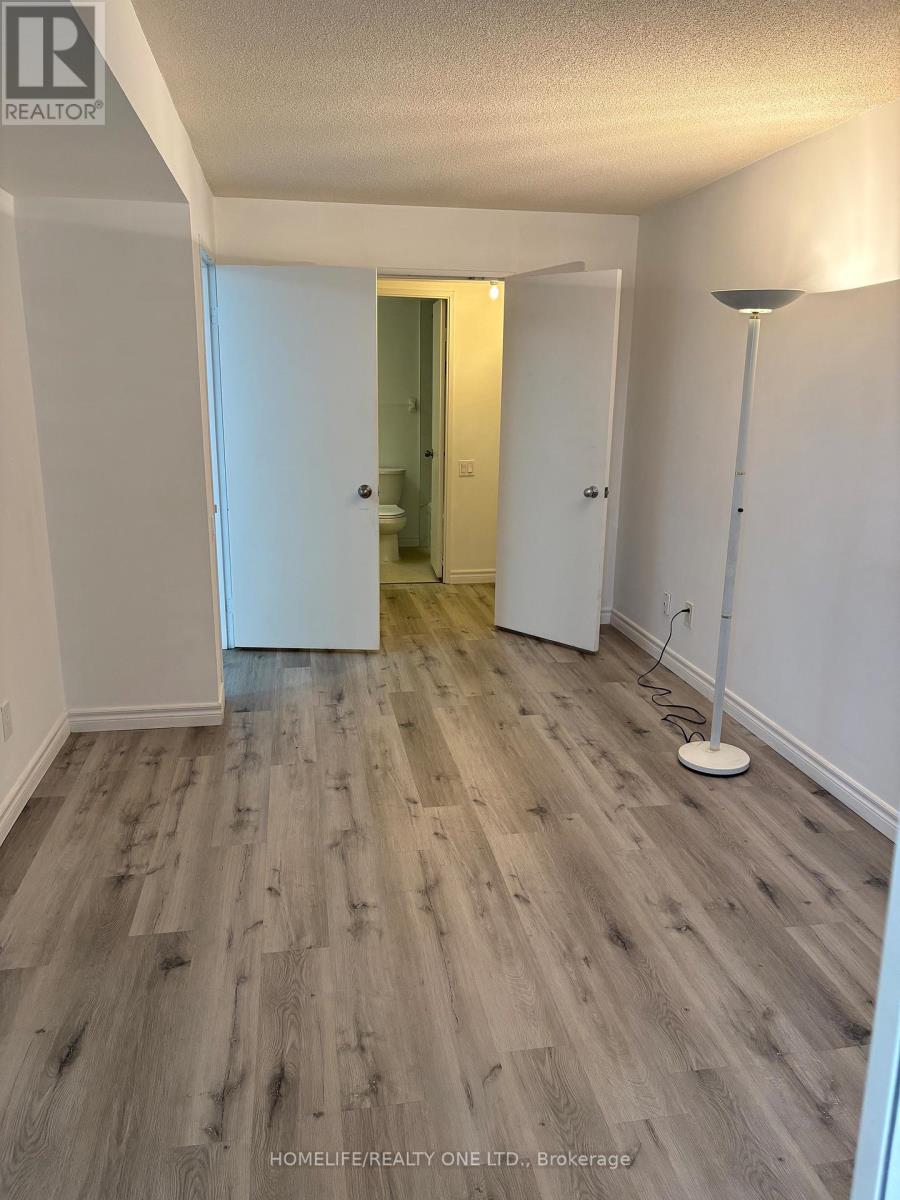 202 - 2466 Eglinton Avenue E, Toronto, Ontario  M1K 5J8 - Photo 3 - E13538040