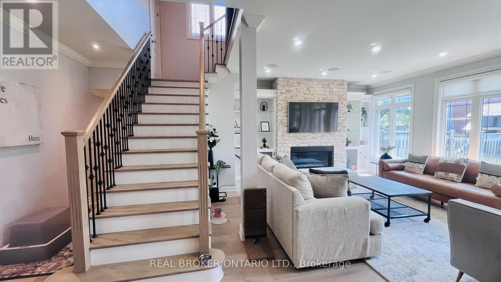 15 Birch Park Drive, Whitby, Ontario  L1R 3P2 - Photo 16 - E13538076