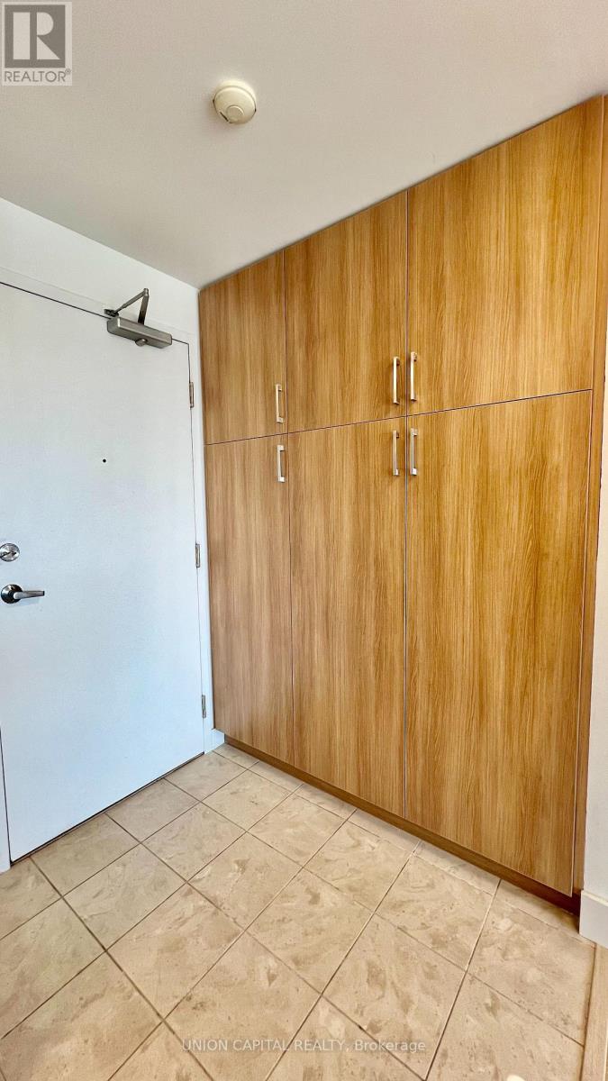 1907 - 38 Lee Centre Drive, Toronto, Ontario  M1H 3J7 - Photo 15 - E13538174