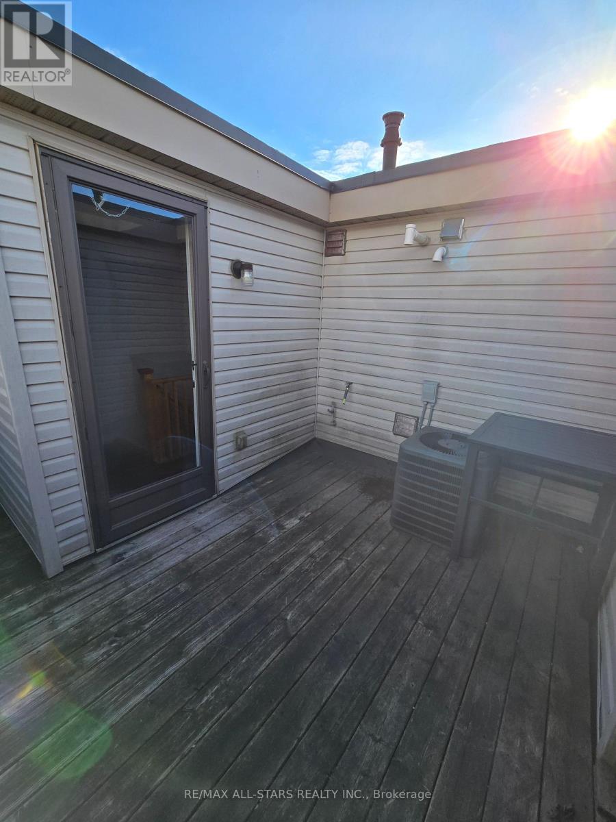2 - 109 Rushbrooke Avenue, Toronto, Ontario M4M 3A8 - Photo 11 - E13538232