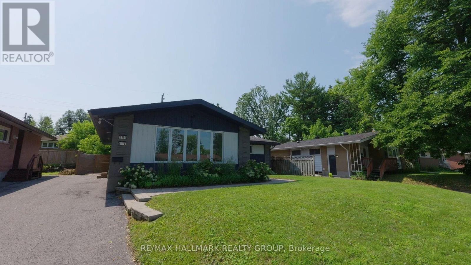 2160 LAMBETH WALK, Ottawa