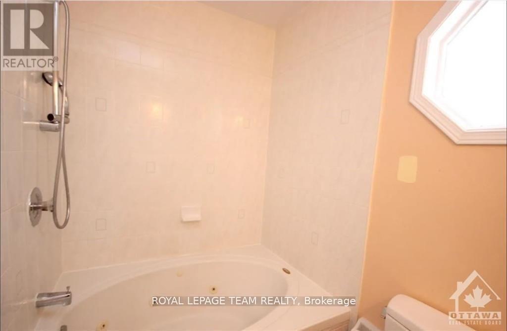 376 Lisgar Street, Ottawa, Ontario  K2P 2J3 - Photo 5 - X13538252