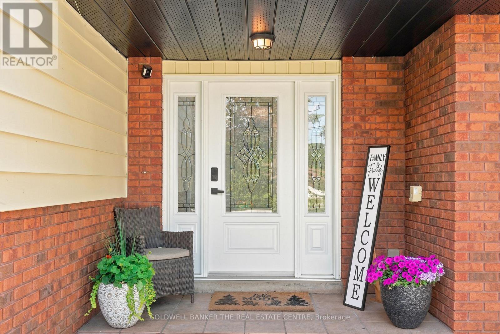 2218 Mildred Avenue, Innisfil, Ontario  L9S 2B9 - Photo 4 - N13537994