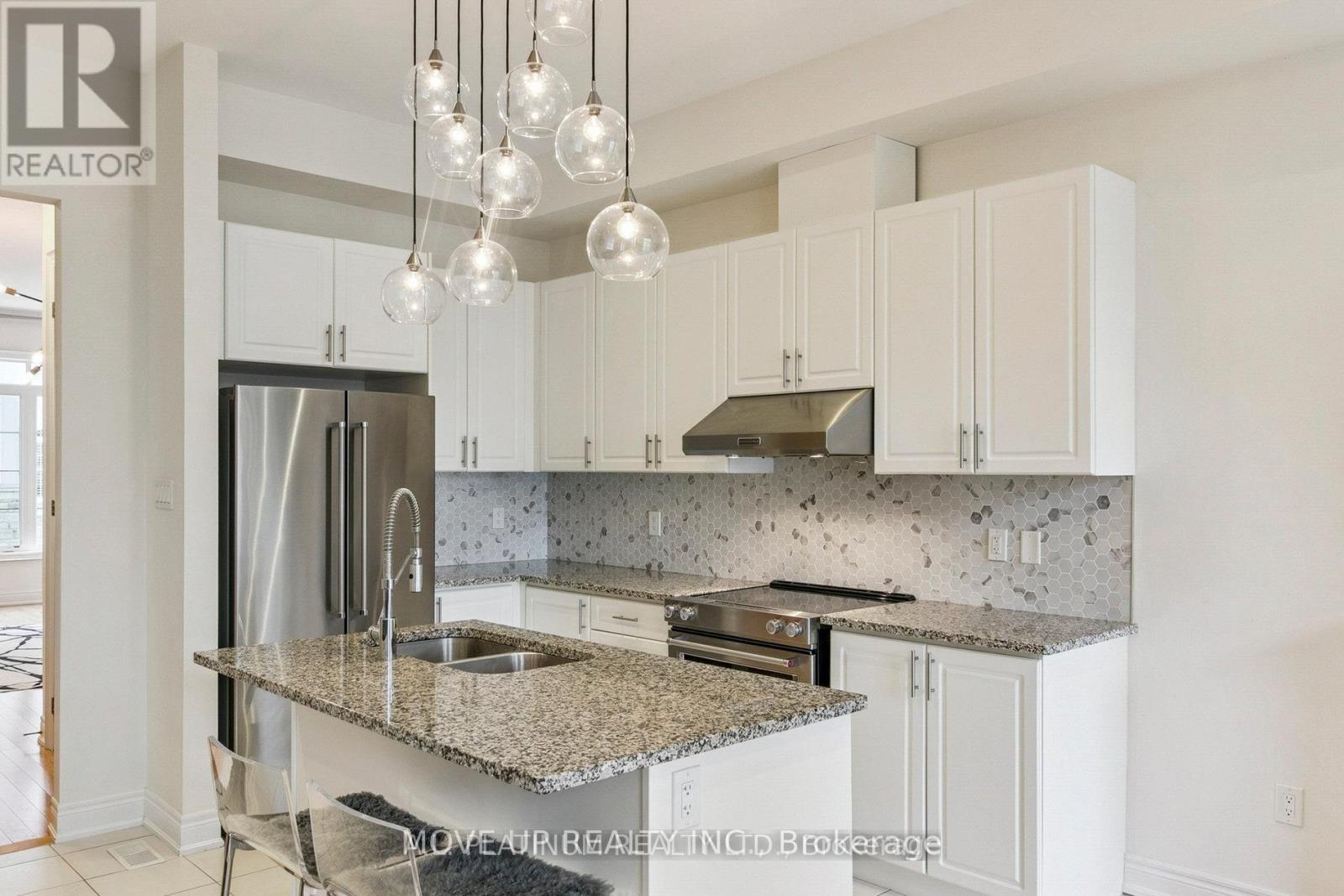 32 Kingsville Lane, Richmond Hill, Ontario L4C 7V6 - Photo 14 - N13538022