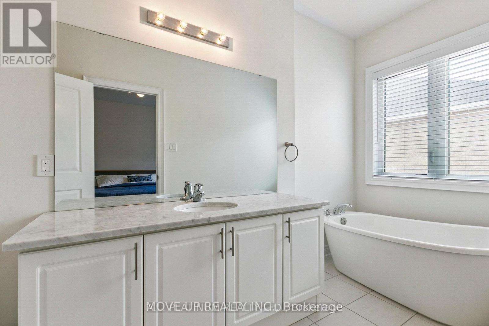 32 Kingsville Lane, Richmond Hill, Ontario L4C 7V6 - Photo 18 - N13538022