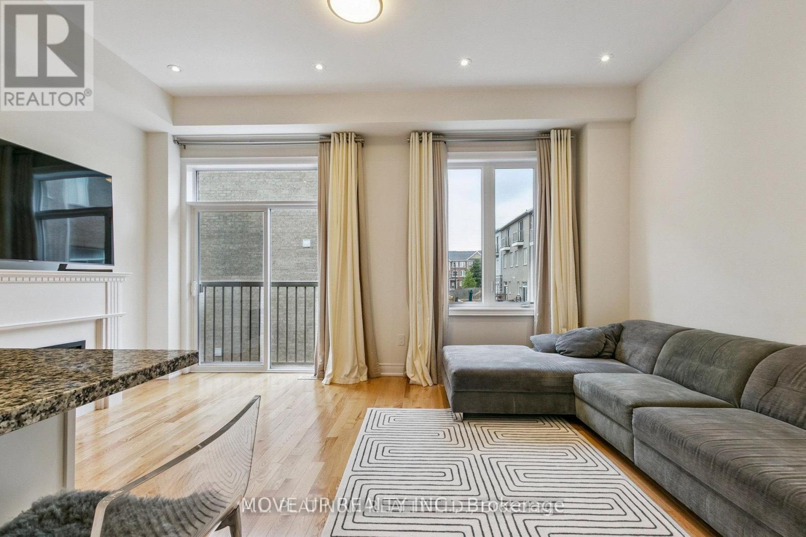 32 Kingsville Lane, Richmond Hill, Ontario L4C 7V6 - Photo 6 - N13538022