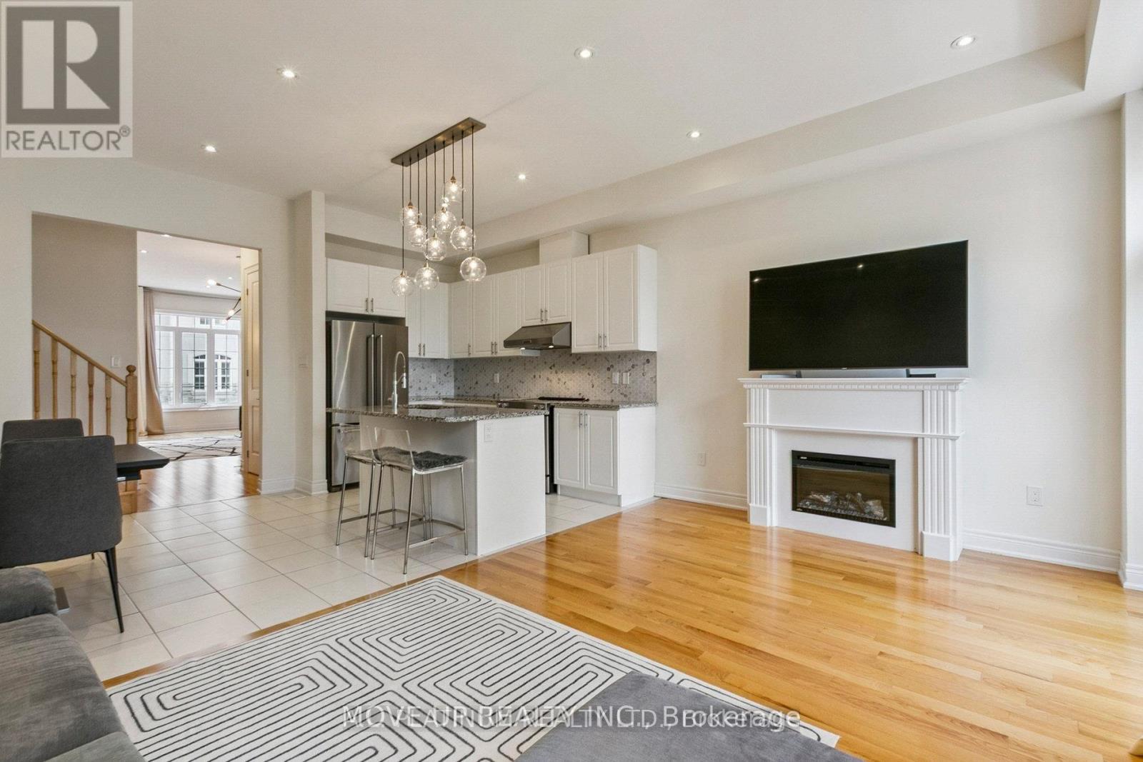 32 Kingsville Lane, Richmond Hill, Ontario L4C 7V6 - Photo 8 - N13538022
