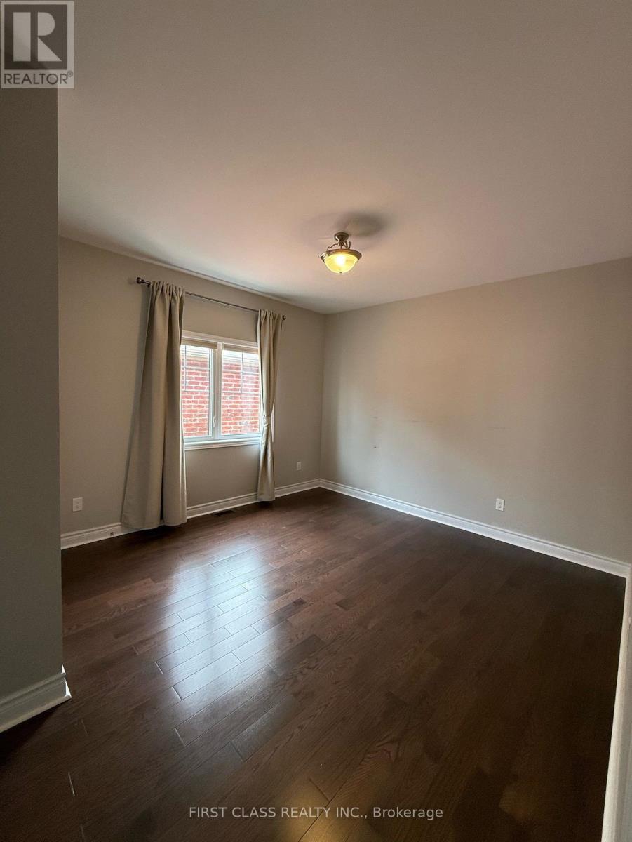 60 Match Point Court, Aurora, Ontario  L4G 3J1 - Photo 12 - N13538062