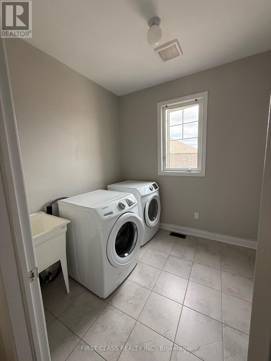 60 Match Point Court, Aurora, Ontario  L4G 3J1 - Photo 15 - N13538062