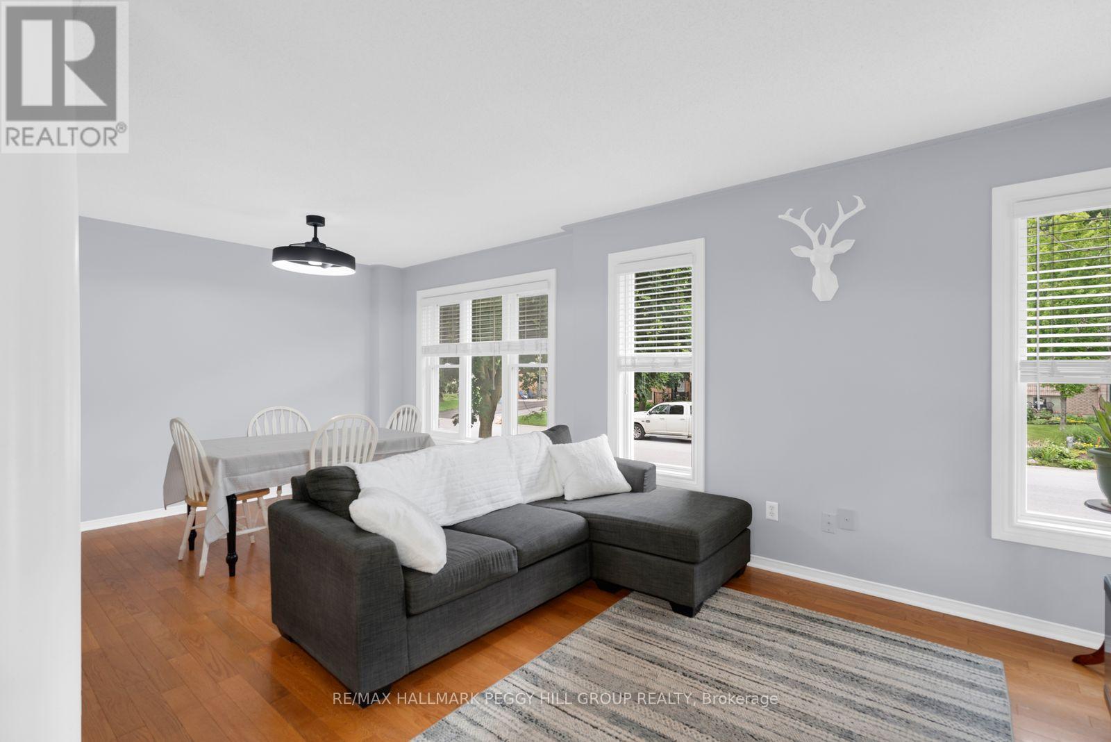 52 Harbour Crescent, Wasaga Beach, Ontario L9Z 1G5 - Photo 3 - S13538026