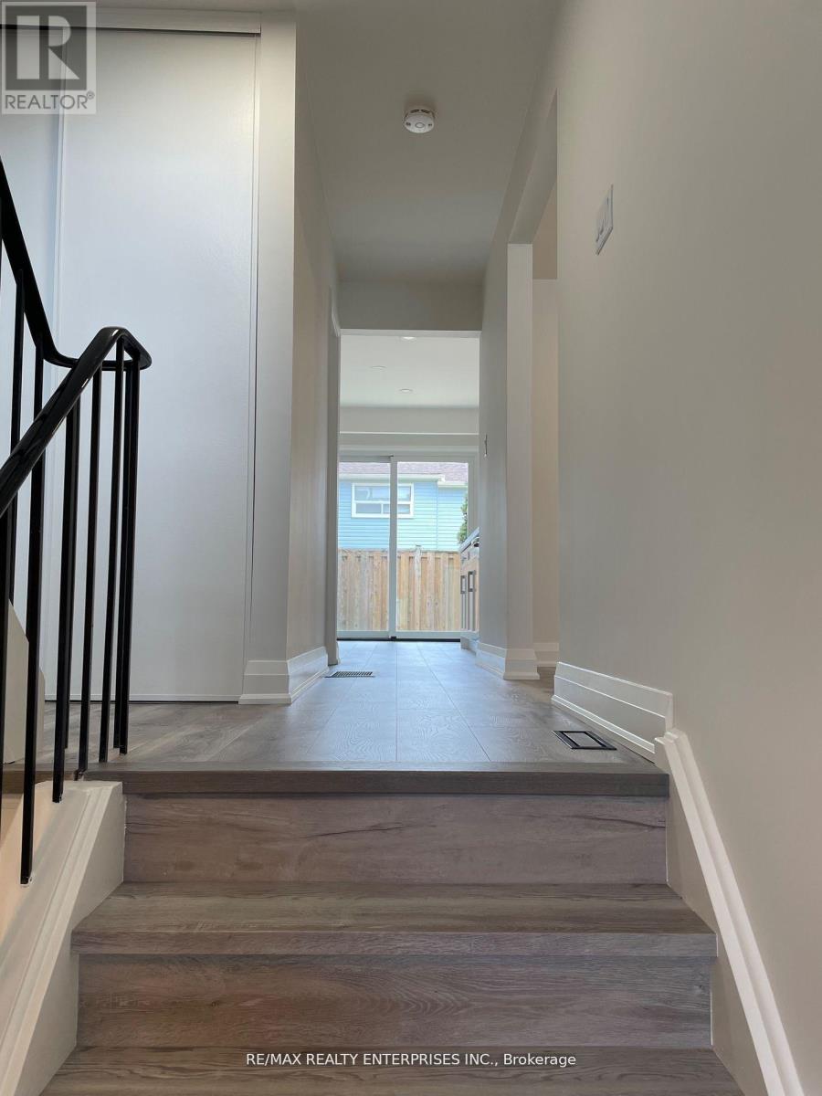 17 - 1055 SHAWNMARR ROAD - Photo 2