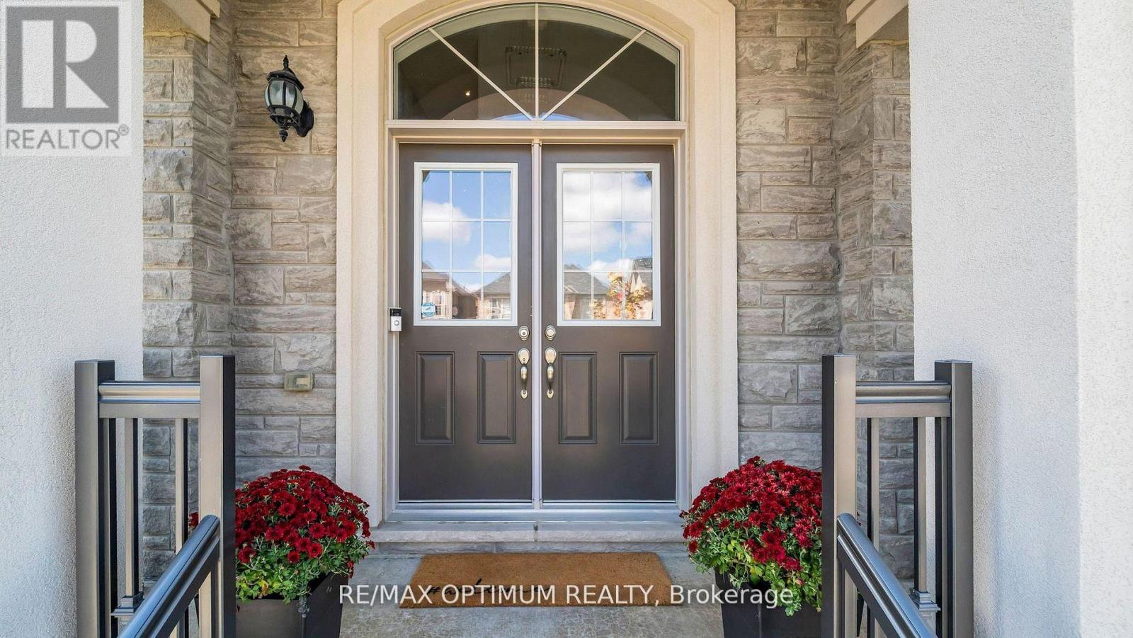450 Brisdale Drive, Brampton, Ontario  L7A 4J4 - Photo 3 - W13537946