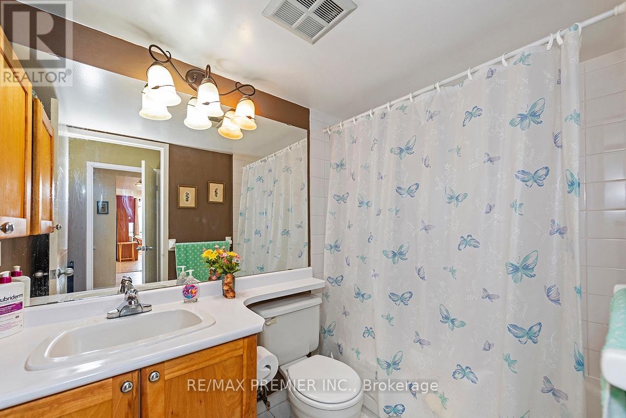 1504 - 1 Hickory Tree Road, Toronto, Ontario  M9N 3W4 - Photo 11 - W13537954