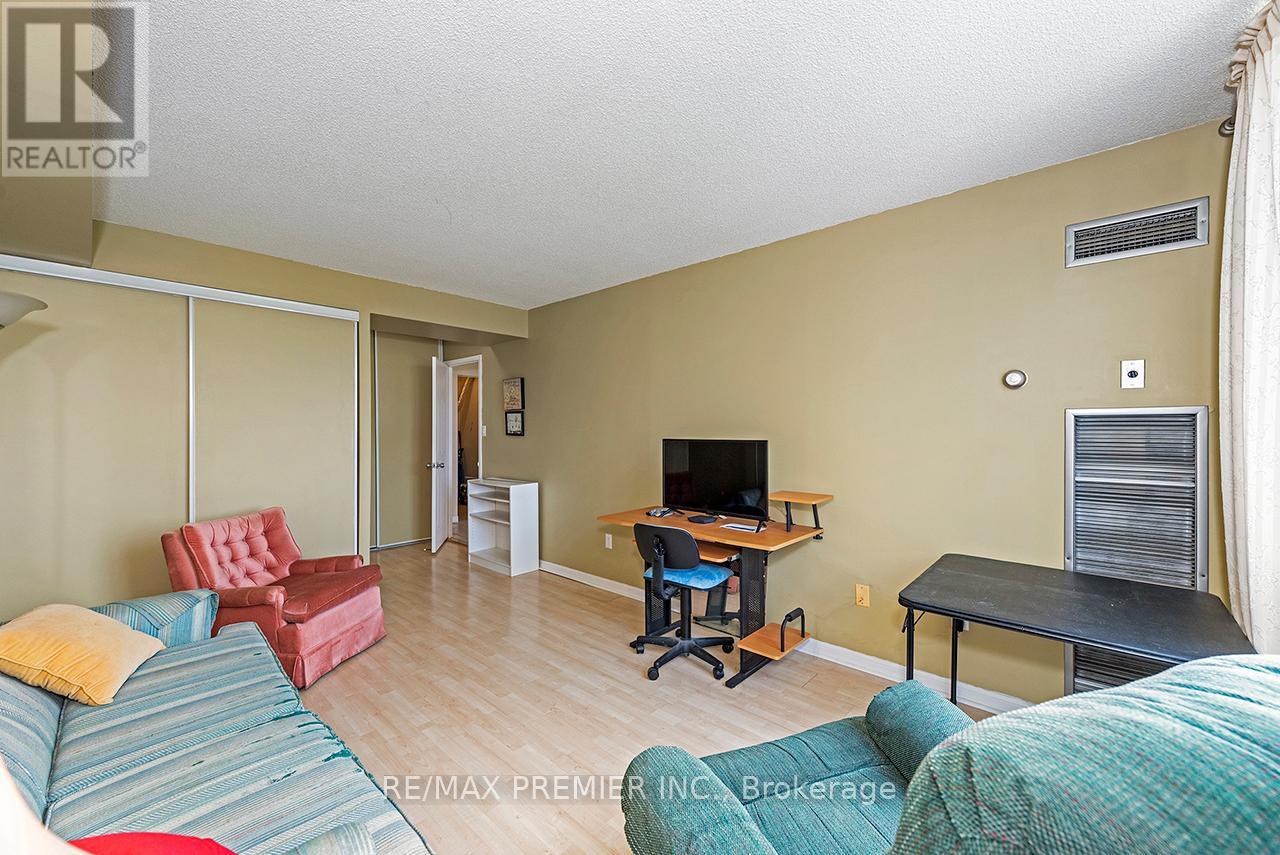 1504 - 1 Hickory Tree Road, Toronto, Ontario  M9N 3W4 - Photo 15 - W13537954