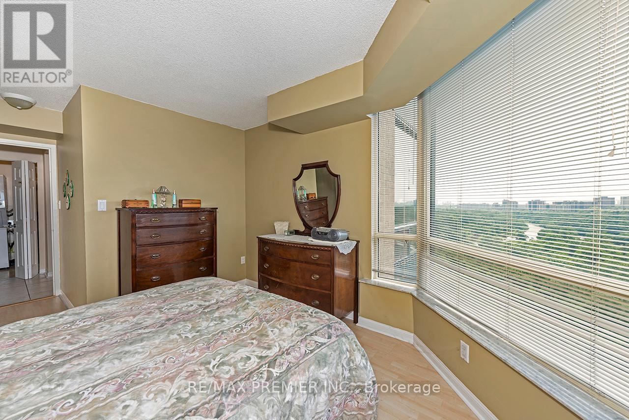 1504 - 1 Hickory Tree Road, Toronto, Ontario  M9N 3W4 - Photo 21 - W13537954