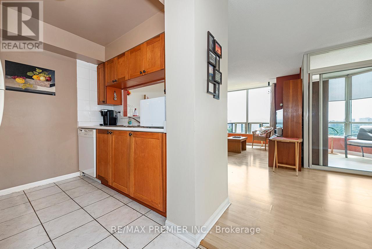1504 - 1 Hickory Tree Road, Toronto, Ontario  M9N 3W4 - Photo 26 - W13537954